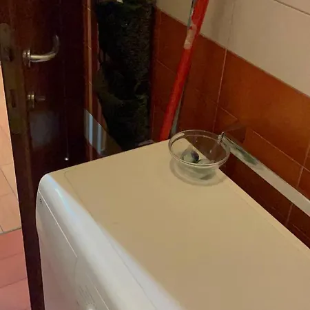 Metro Lanza Palace *