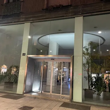 Metro Lanza Palace Milan