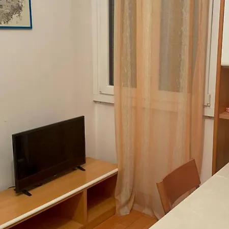 Metro Lanza Palace Apartahotel